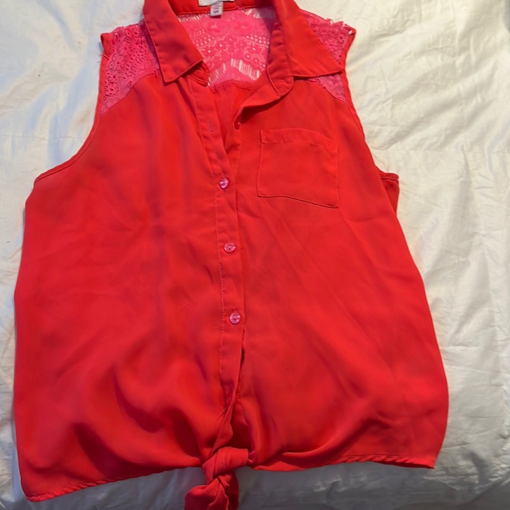 Bongo coral sleeveless shirt. Size S.
